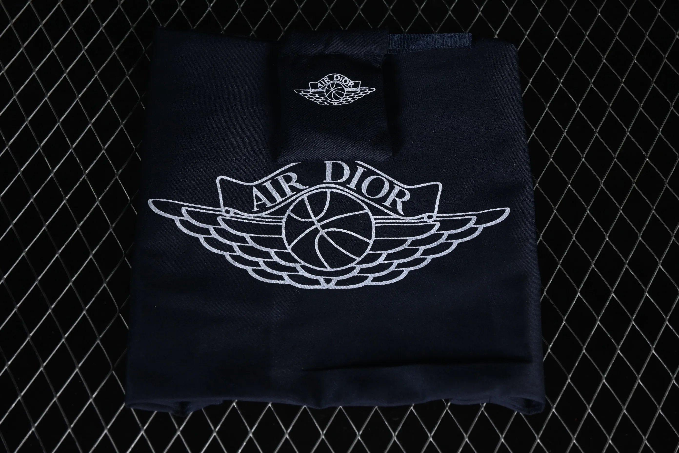 All categories Air Jordan Jordan series basketball shoes Air Jordan 1 High Dior x Air Jordan 1 Low AJ1 Joe 1 Dior joint white gray high top CN8607-002